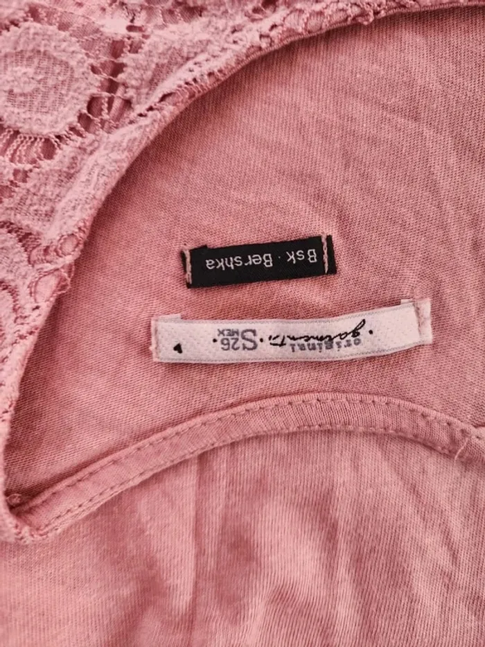 🌸T-shirt Dentelle Rose Bershka Taille 36🌸 - photo numéro 6