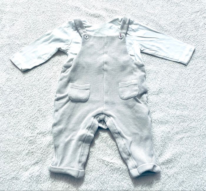 ensemble salopette « Absorba » taille 6 mois