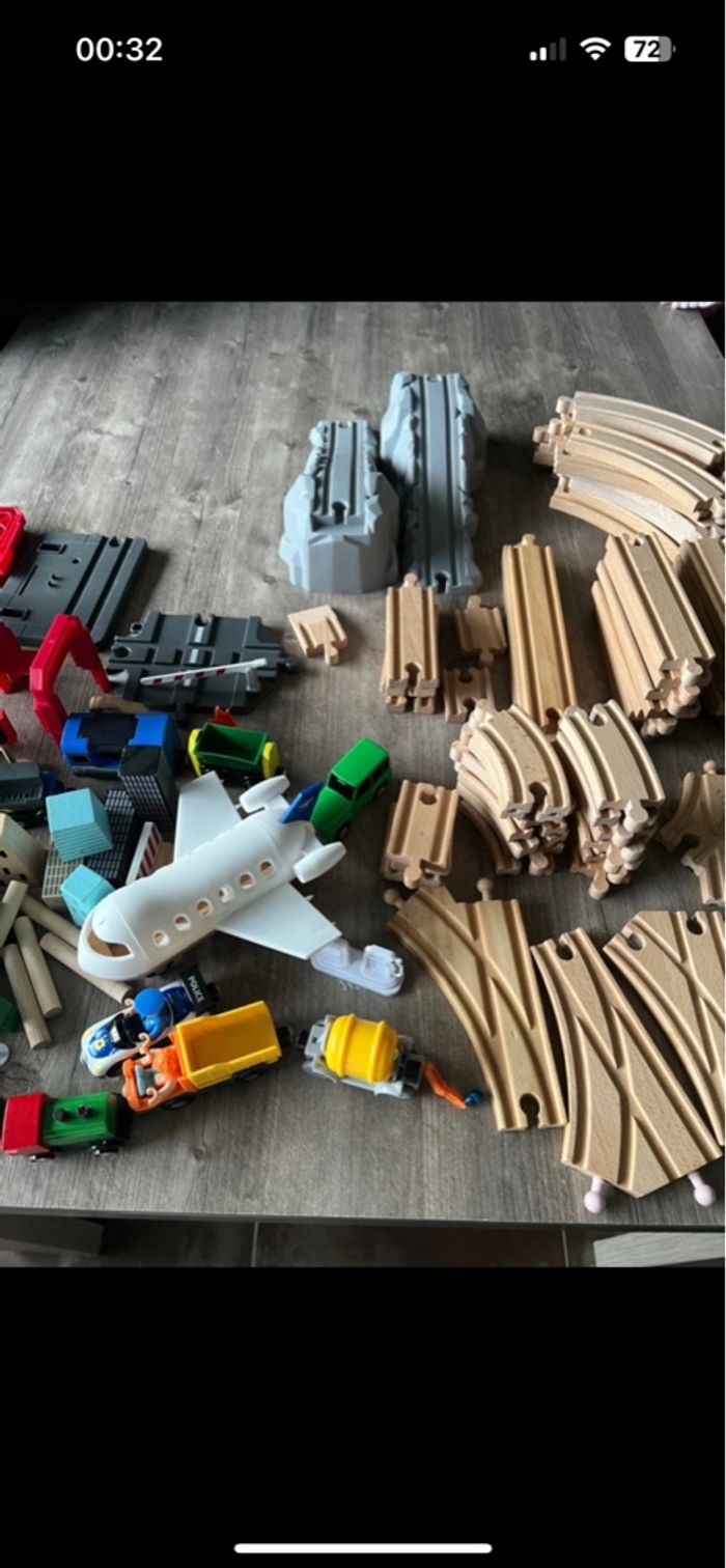 Gros lot de circuit en bois - photo numéro 2