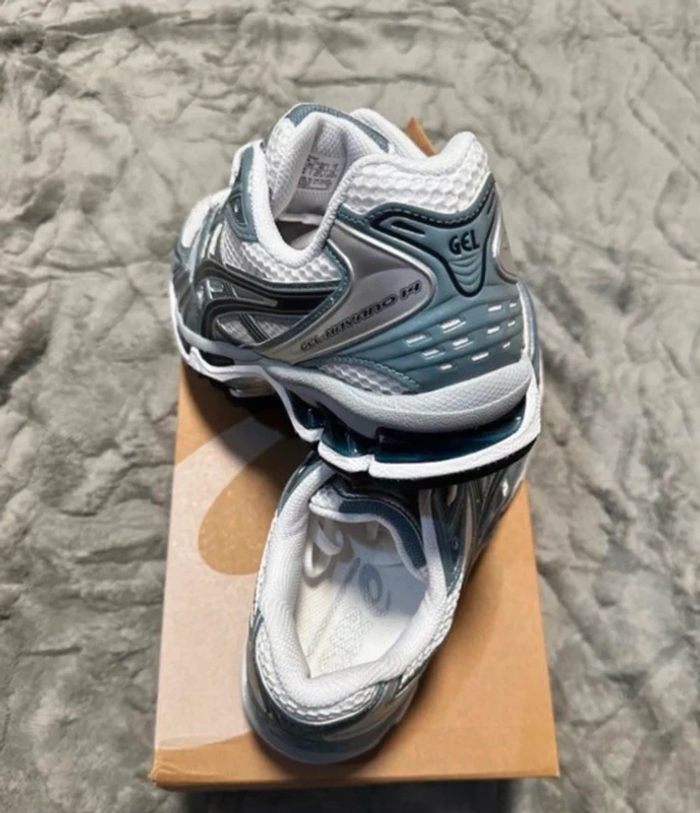 Asics Gel-Kayano 14 Bleu 42 - photo numéro 4