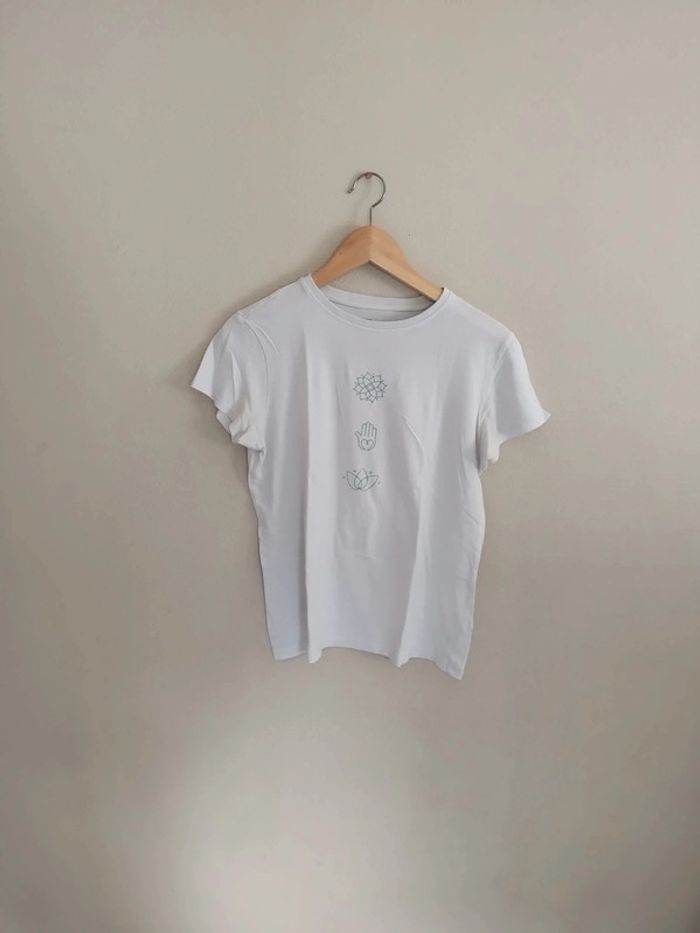 Tee shirt