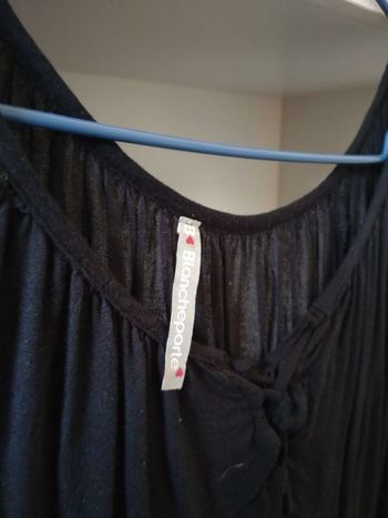 Blouse noire, manches longues