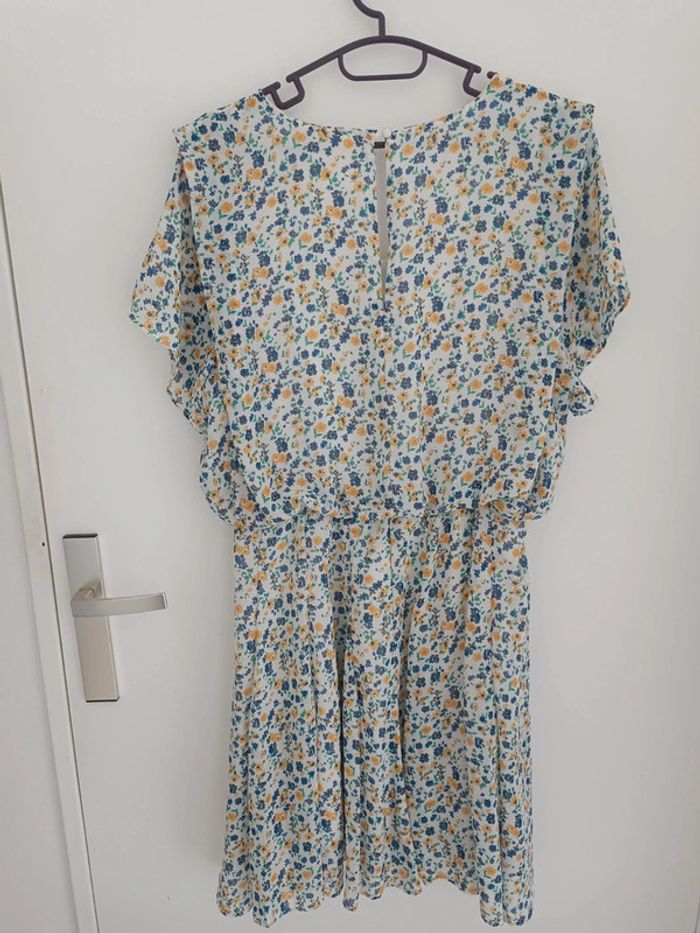 Robe d'été blanche à fleurs Taille M Suzzy & Milly Neuf - photo numéro 3