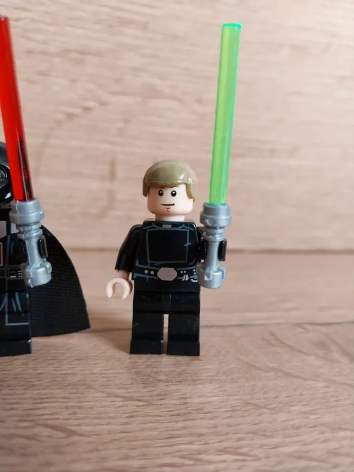 Figurines type lego Jedi Luke Skywalker et Sith Dark Vador star wars - photo numéro 3