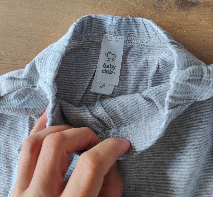 Lot de 4 pantalons - photo numéro 4