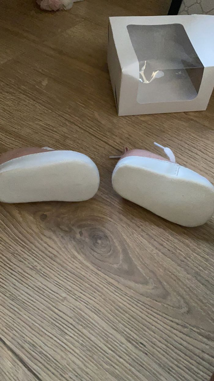 Chaussure 0/3 mois - photo numéro 4