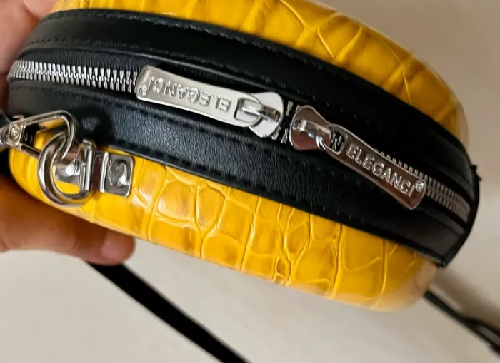 Sac original rond et jaune motif crocodile - marque élégance