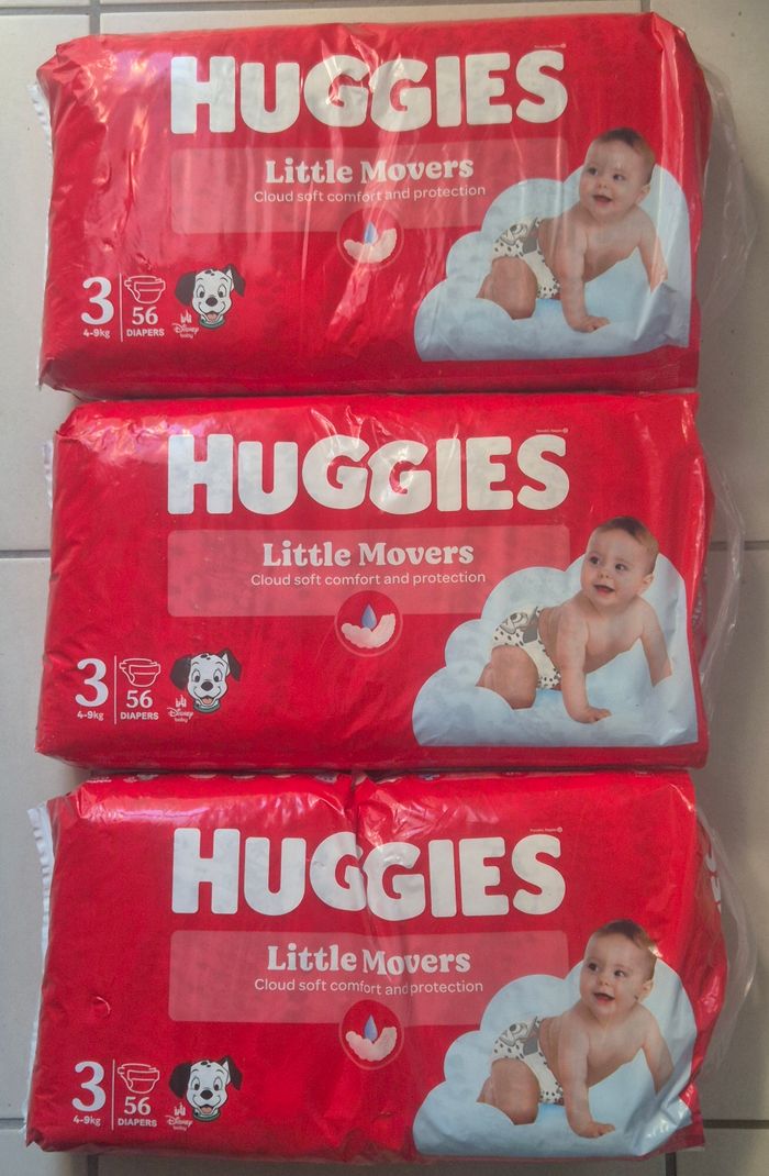 Couches huggies little movers T3