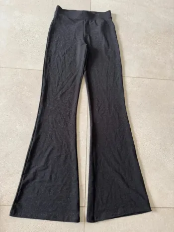 Pantalon noir élastique à la taille Only, taille S, neuf avec étiquette, valeur 30€ 100cm longueur