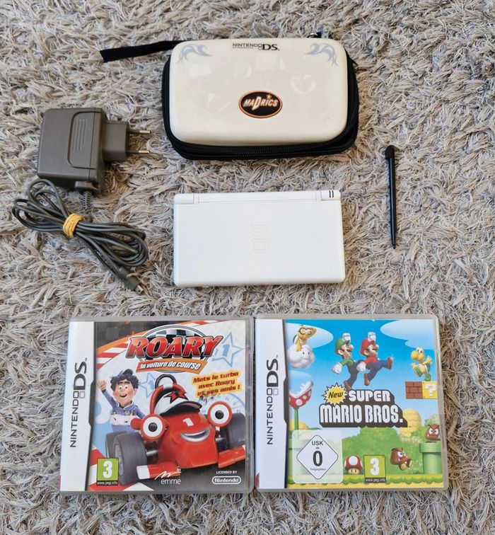 Lot Console Nintendo DS Lite Blanche + 2 Jeux - photo numéro 3