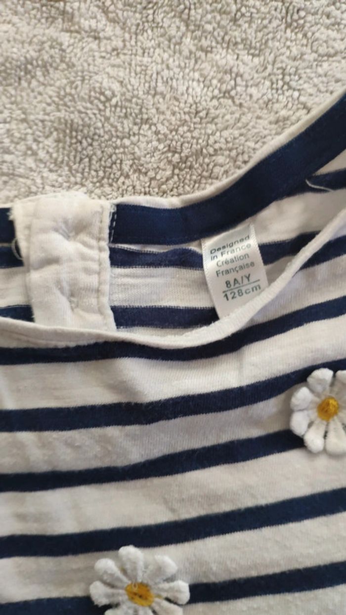 T-shirt okaidi 8 ans blanc et bleu fleurs rayures - photo numéro 2