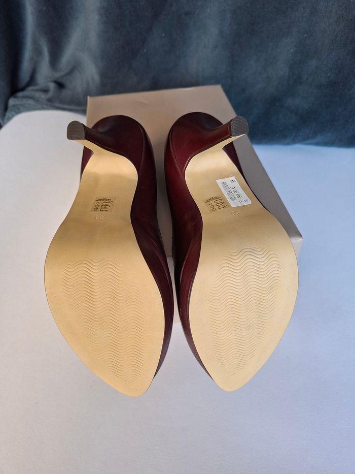 Escarpins San Marina cuir bordeaux – T38 – Neufs - photo numéro 6