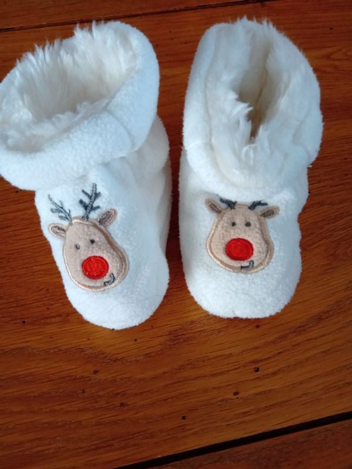 Petits chaussons de Noël avec cerf