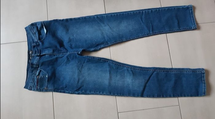 Jean 14 ans, Complices