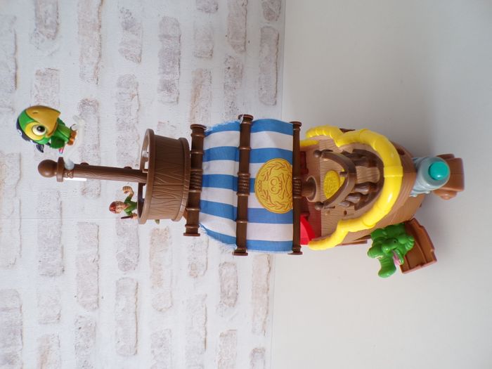Jake et les pirates du pays imaginaire - Bateau Bucky - photo numéro 2