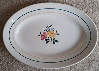 🍽 Plat Moulins des Loups St Amand France modèle Hélène Q