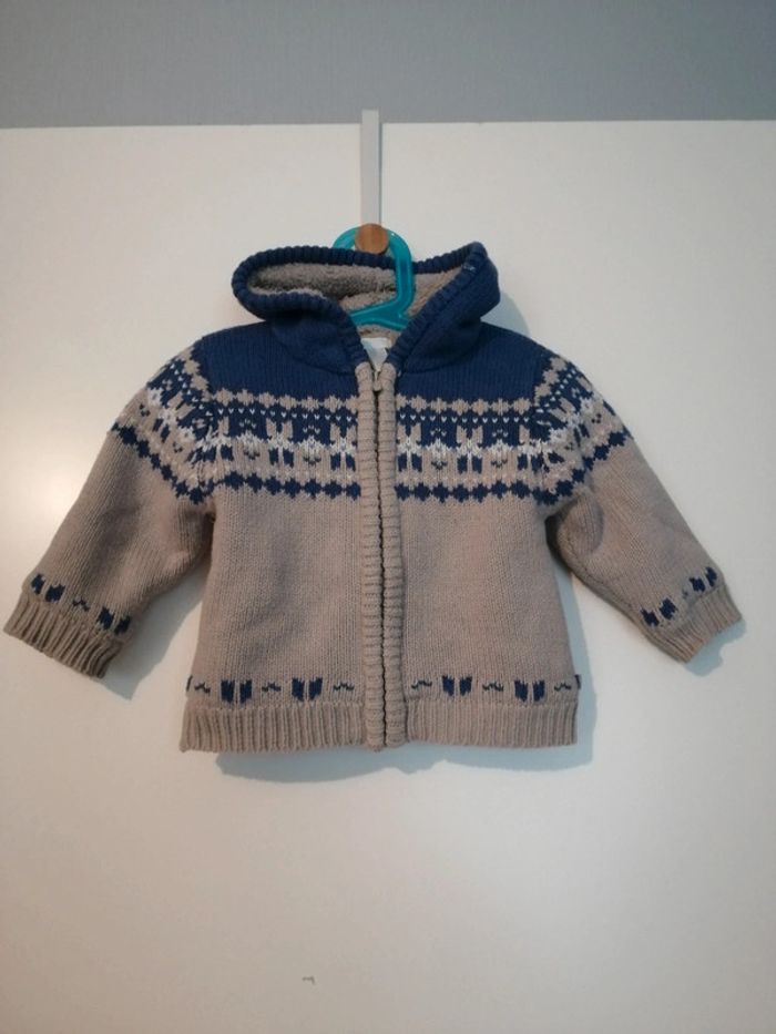 Gilet zippé à capuche très chaud 12 mois