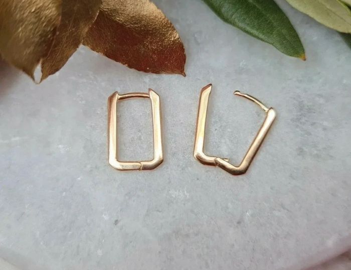 Boucles d'oreilles créoles plaqué or rectangles
