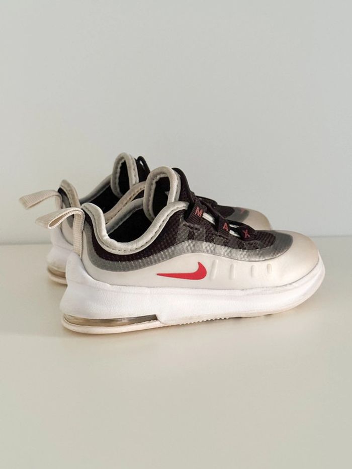 Basket Air Max Nike Taille 22,5 - photo numéro 2