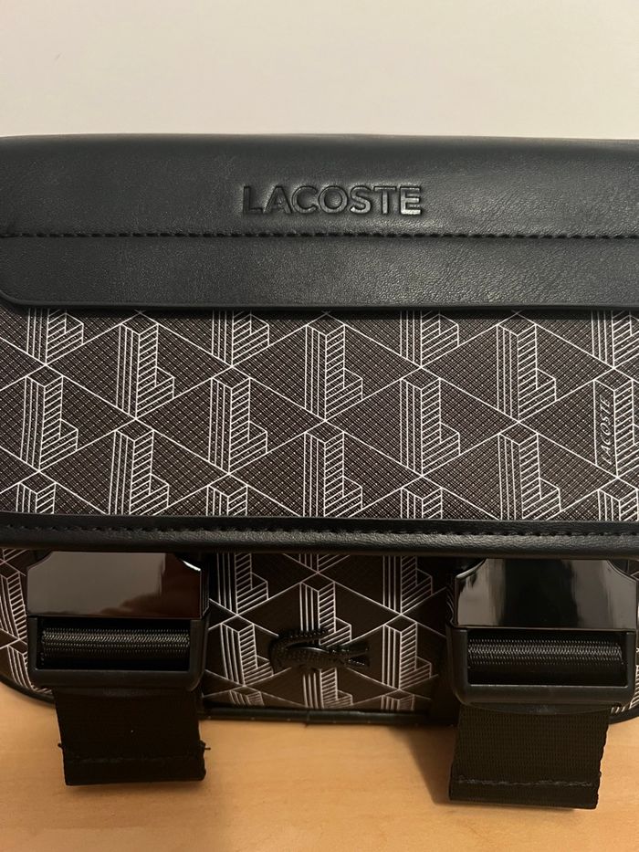 Sac bandoulière Lacoste noir et blanc - photo numéro 2