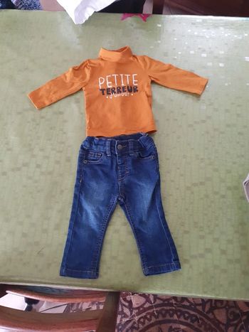 Ensemble jean et sous pull 6 mois