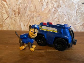 Chase avec son Véhicule de la Pat Patrouille