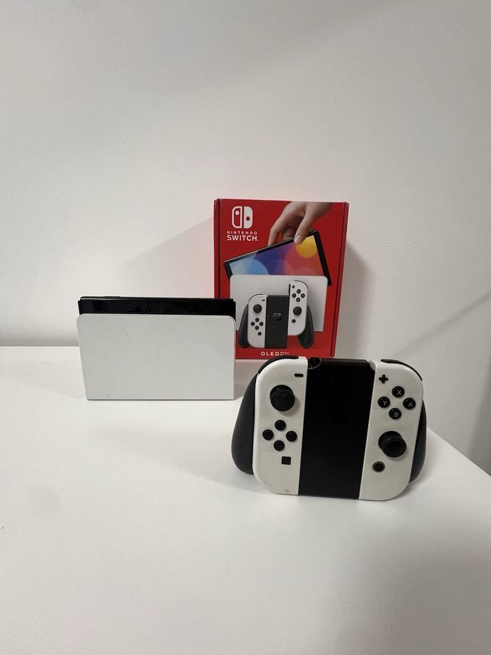 Nintendo Switch 32 Go - photo numéro 4