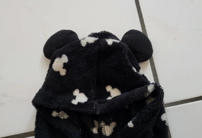 Combinaison Mickey bébé - photo numéro 3