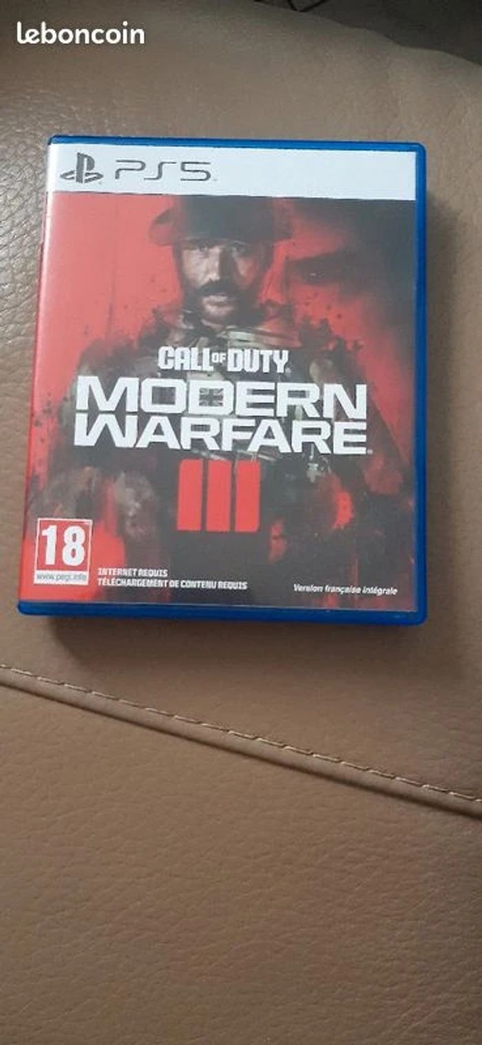 Jeu PS5 call of duty Modern warfare III état neuf