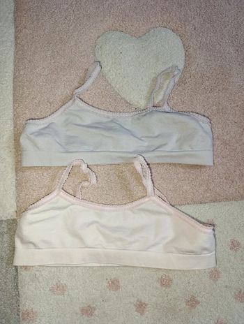 Lot de 2 brassières 4/5 ans