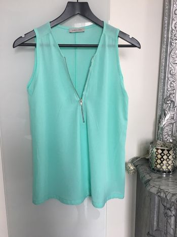 Top sans manches zip vert anis