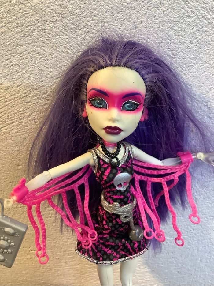 Poupée Monster High Spectra Vondergeist Power Ghouls - photo numéro 4