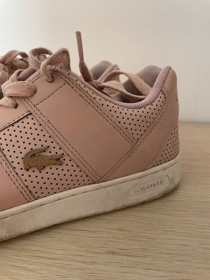 Lacoste Baskets taille 37 femme
