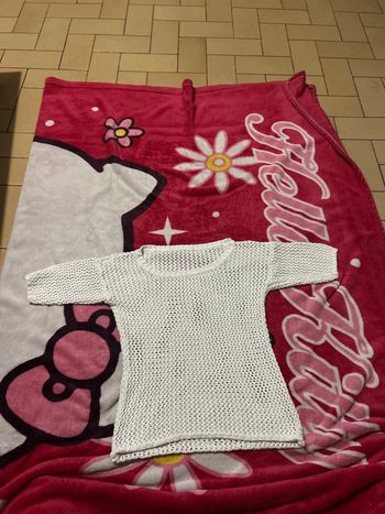 Haut style crochet pailletée