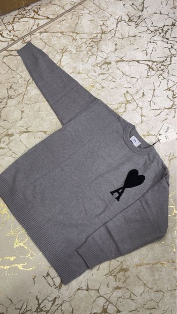 Pull Ami Paris 