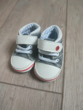 Baskets hautes comme neuve