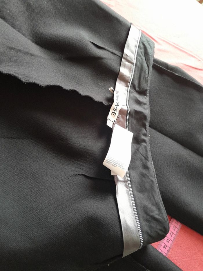 Très beau pantalon de fete please - photo numéro 18