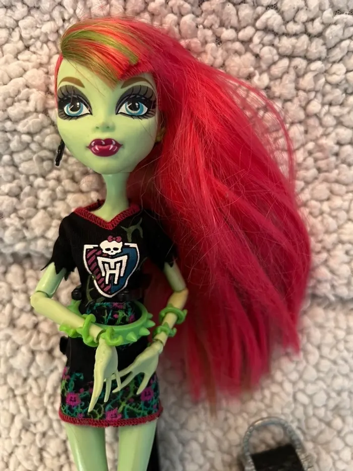 Poupée monster high - photo numéro 2