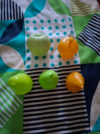 Lot fruits pour dînette 