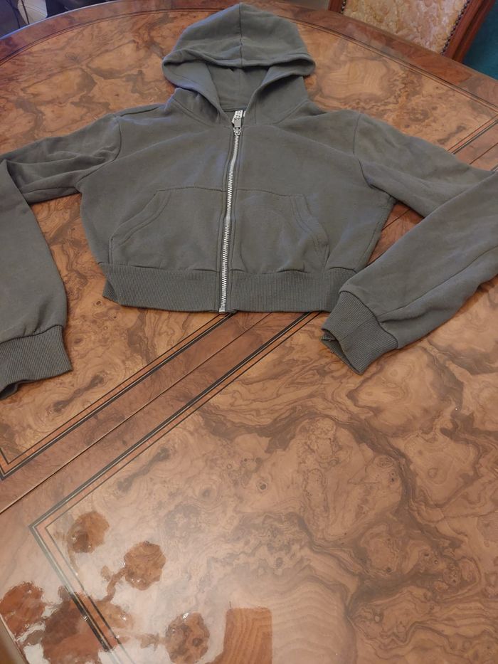 top sweat gris court h&m taille xs