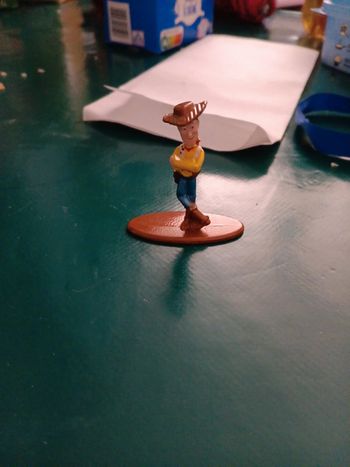 Petite figurines toy story en métal