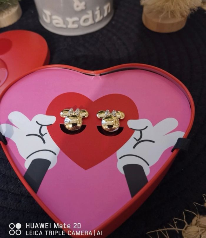 💎jolies boucles d'oreilles Disney x Fossil Édition Spéciale Minnie - photo numéro 2