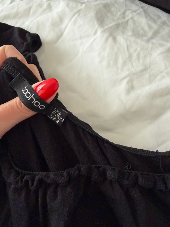 Robe moulante noir à épaules dénudées - photo numéro 3
