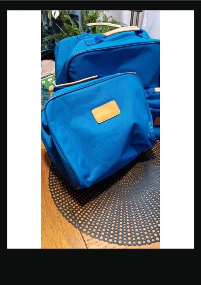 Lot sac de voyage - photo numéro 3