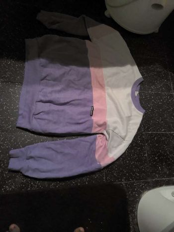 Pull pour fille violet rose et blanc