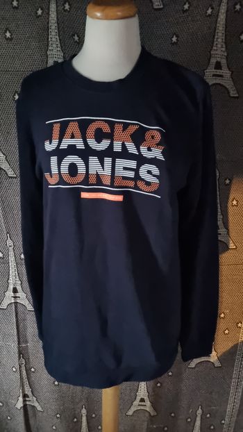 Sweat marine avec écriture 16ans