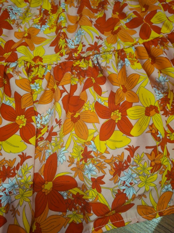 Robe à fleurs 4 ans - photo numéro 2