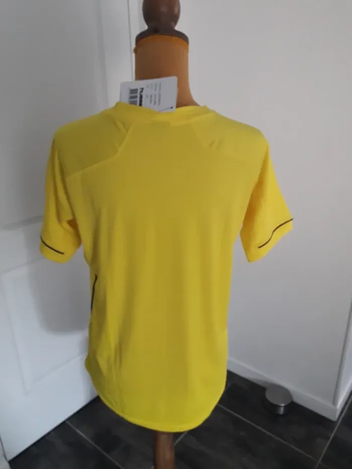 Tshirt Hummel neuf - photo numéro 2
