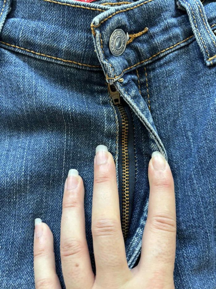 Jean Levi's 512 femme vintage (W30 L30 L/40) bleu Classic Slim Tapered Mexico taille haute – Rare - photo numéro 11
