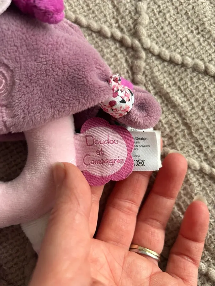 Doudou lapin cerise hochet - photo numéro 7